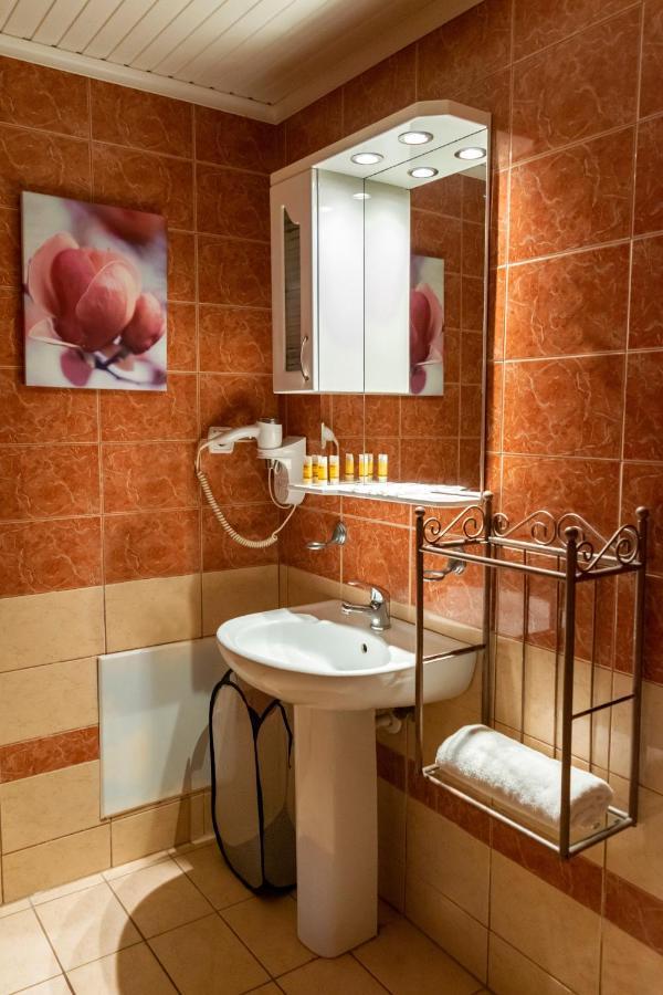 Kapahi Seaview Hotel Apartments Potos Zewnętrze zdjęcie